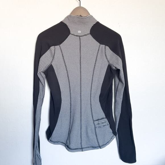 Lululemon Run U-Turn Pullover 1/2 Zip  Small Stripe Black White Long Sleeve - Picture 2 of 7